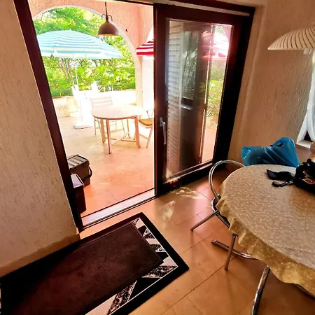 Haus Convallaria * Pinezići