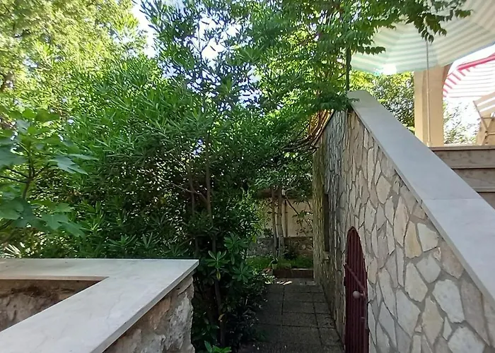 Haus Convallaria Semesterbostad Pinezići