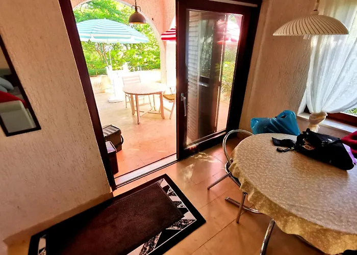 Haus Convallaria * Pinezići